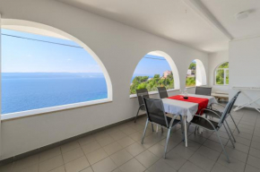 DeLuxe Seaview Apartment KENNEDY I